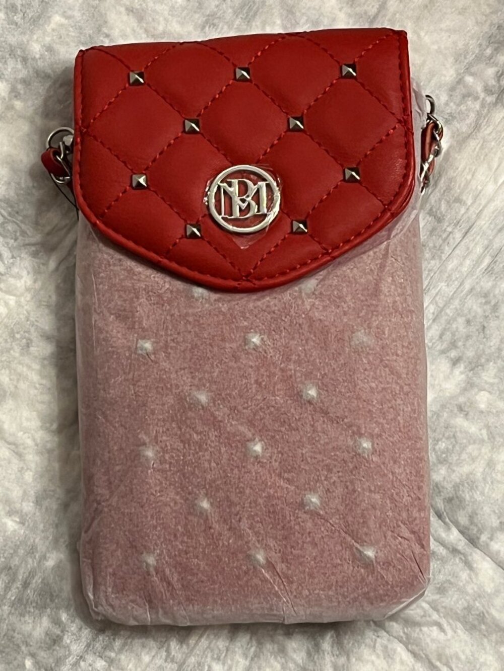 NWT!! Badgley Mischka Red Quilted Vegan Leather Phone Holder Crossbody